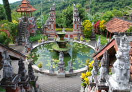 ber001663_buddhist-monastery-by-m.-verhoef-11-