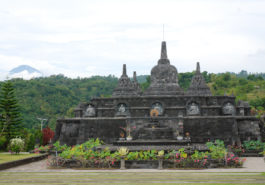 ber001663_buddhist-monastery-by-m.-verhoef-9-